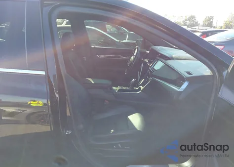 2021 Cadillac Xt5 Fwd Premium Luxury from USA, damaged, VIN 1GYKNCRS8MZ101279